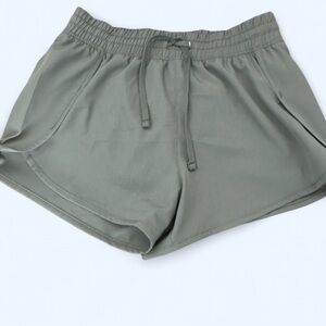 90 Degree By Reflex Girls Sage Green Shorts Size Medium (10) NWOT